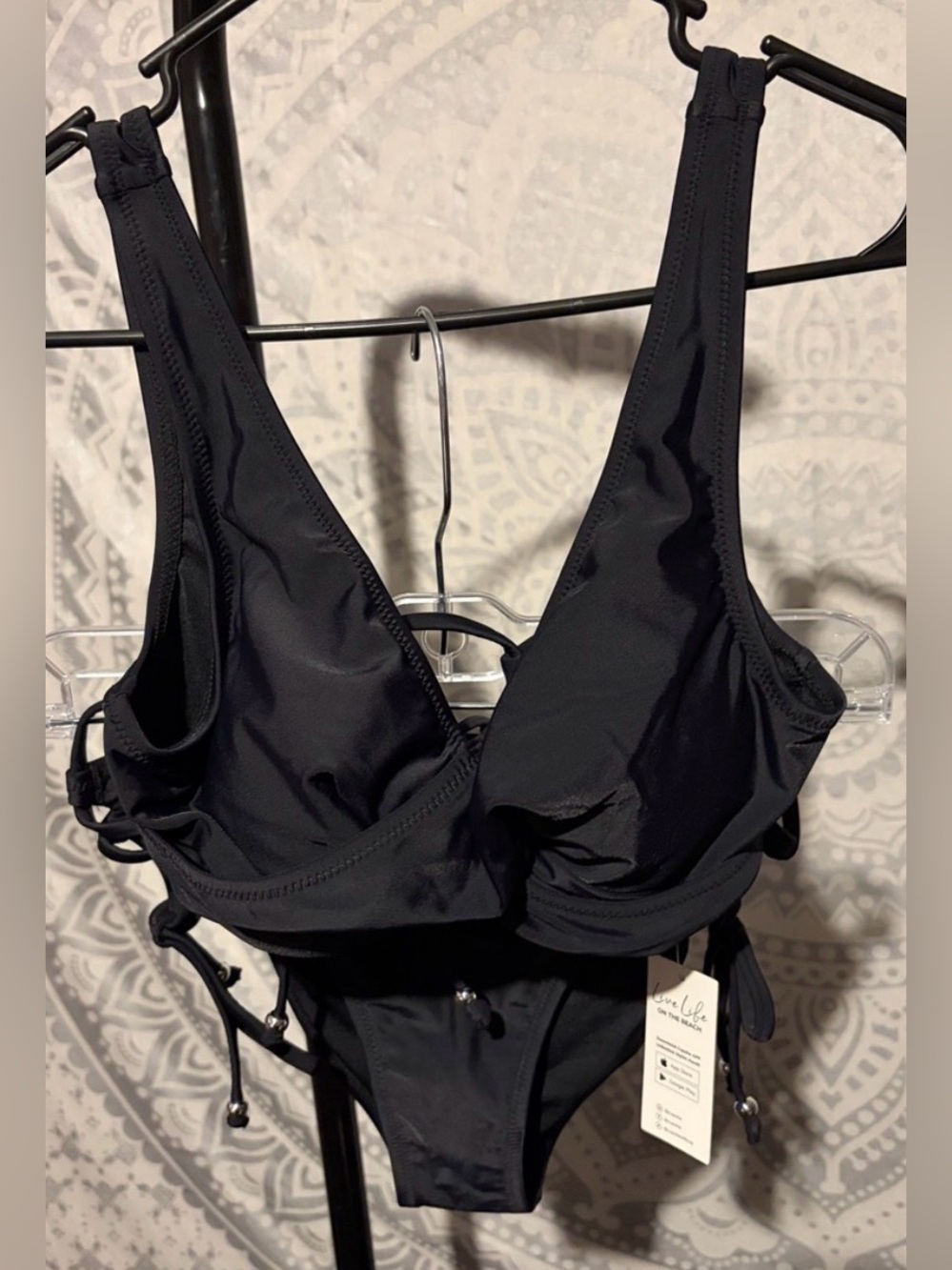 Cupshe Black V-Neck Bikini Set